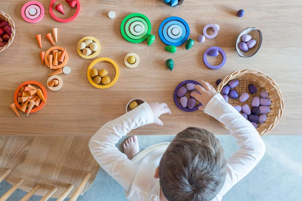 Grapat 24 Nest ringen in Regenboogkleuren - K-Deetje Oostkamp Brugge Duurzame Baby- en kinderwinkel